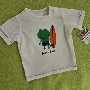 NWT 0-3M  Baby BOYS White TEE SHIRT with Frog + Surfboard Design "SURF BUM" (Q3)